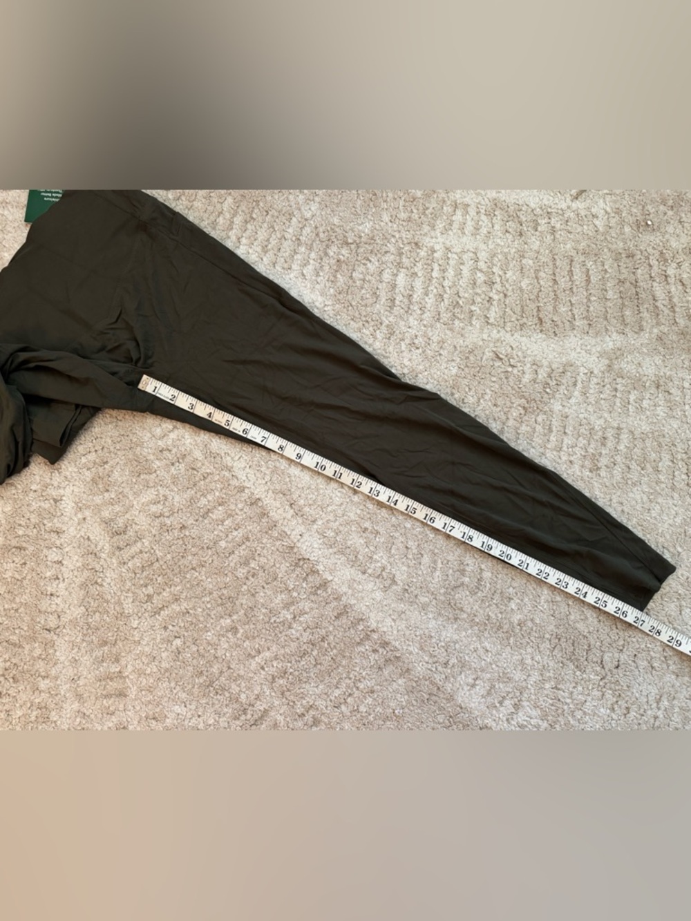 Halara UltraSculpt full length leggings in olive green color NWT size M - Picture 6 of 6